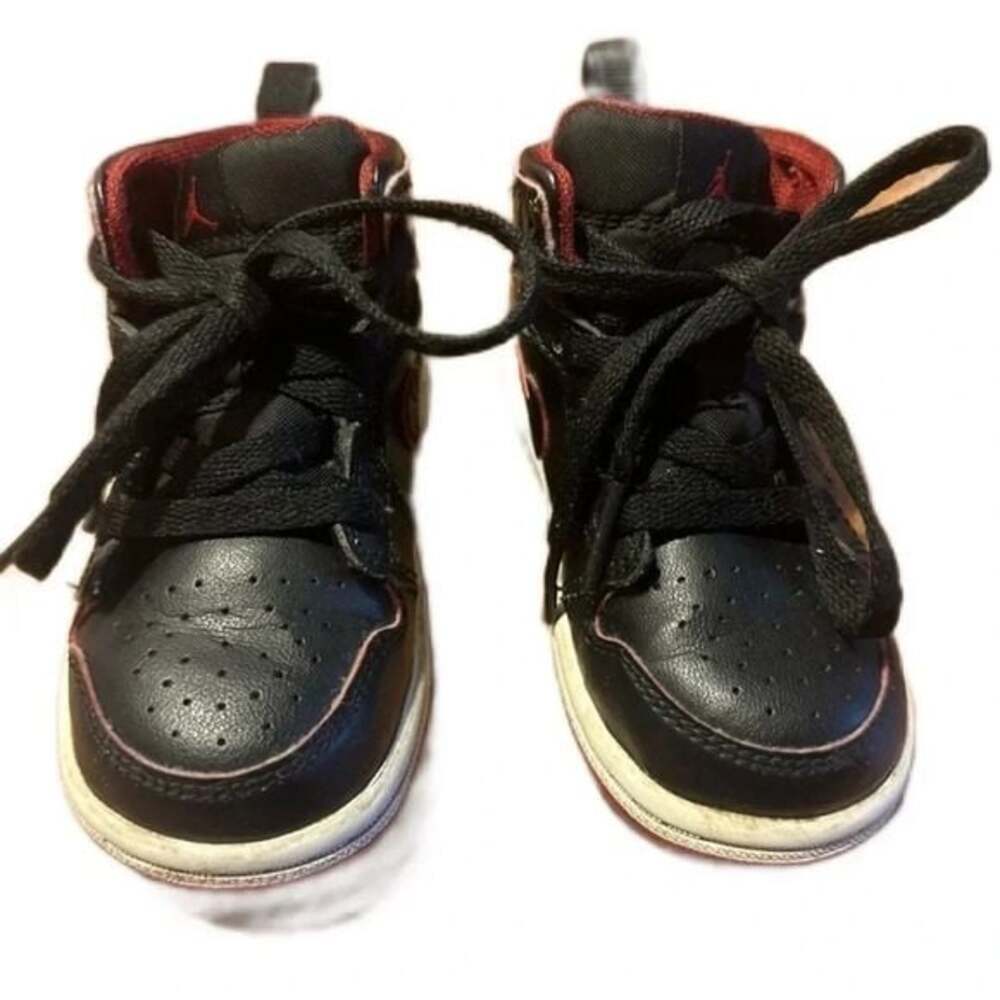 Like New Black Nike Air Jordans Toddler Size 6
